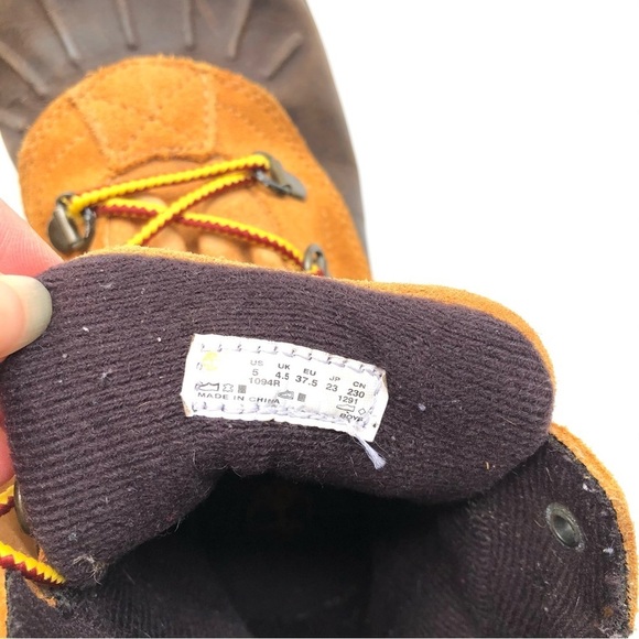 Timberland Kids Hiking Boots Euro shell-toe Classic Leather Boot - Picture 11 of 12